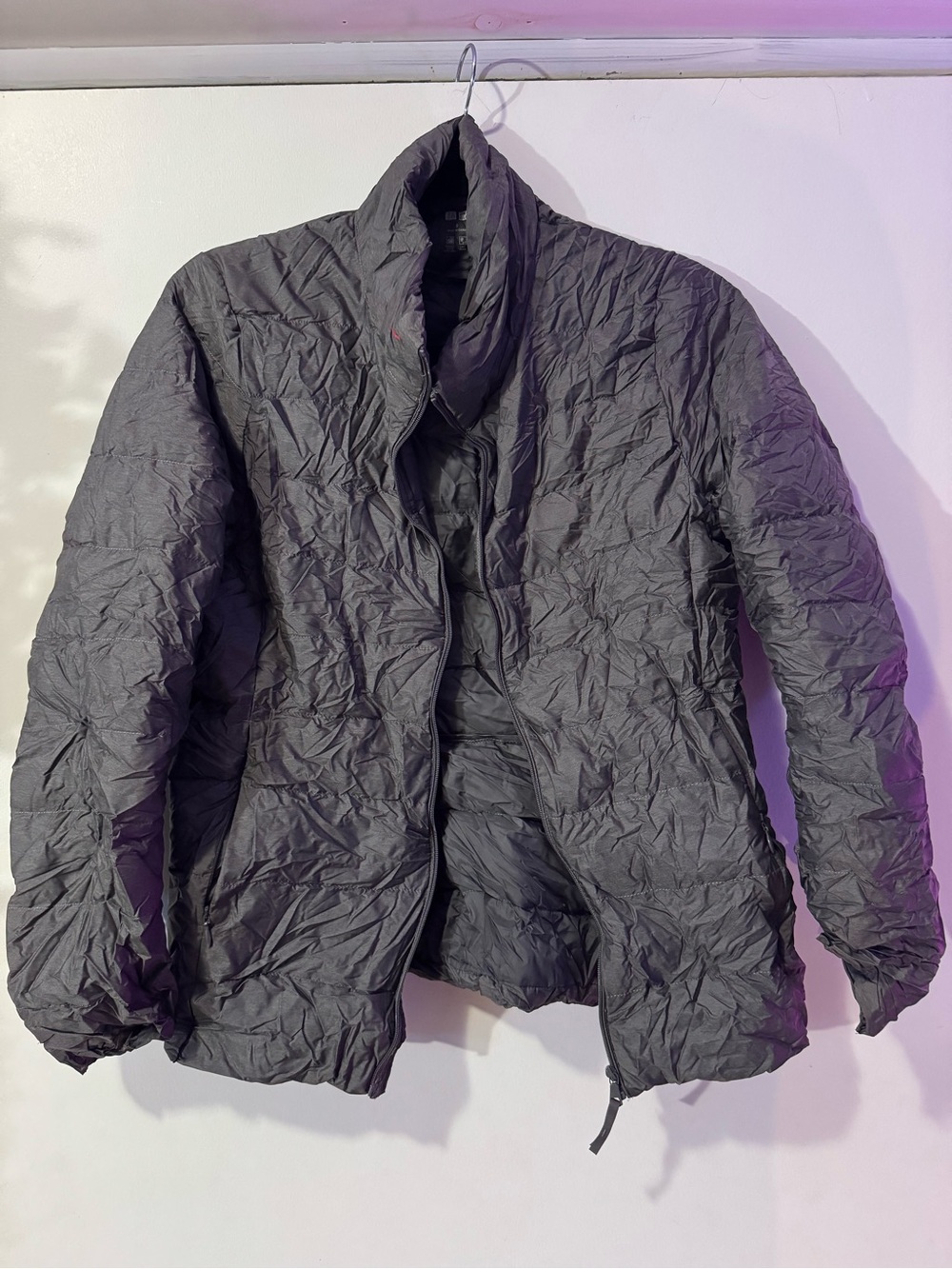 UNIQLO Super Light Down Lightweight Quilted Puffer Jacket - Charcoal